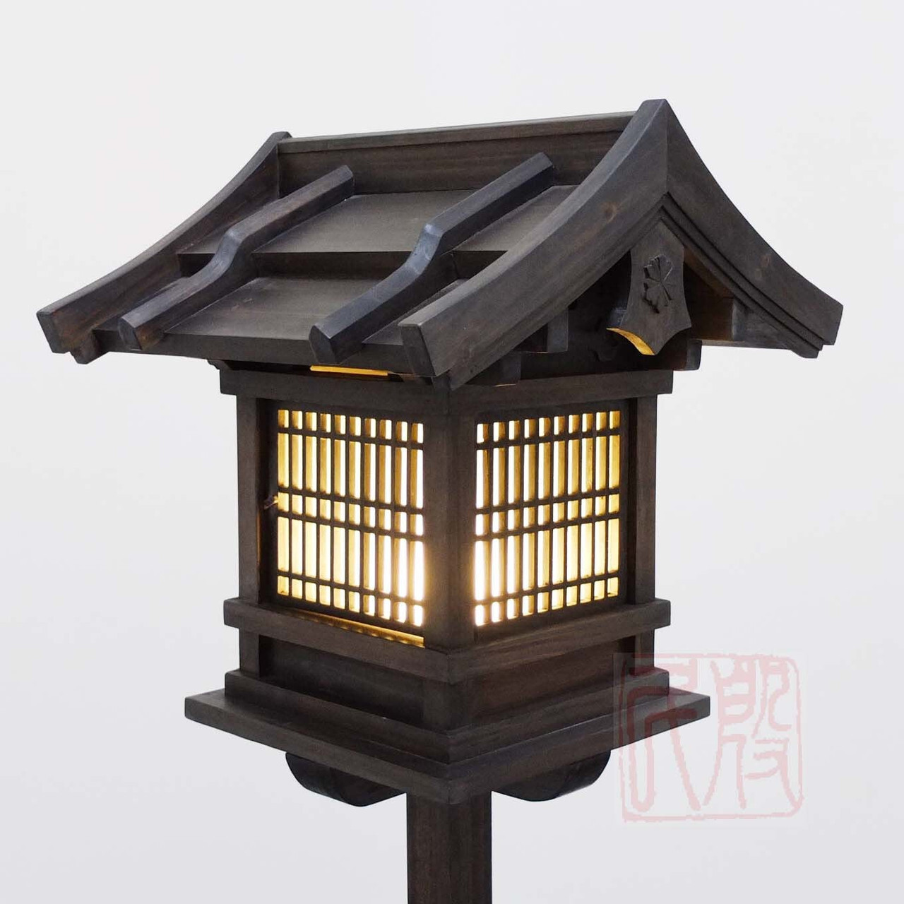 Japanese Antique Collectibles - Japanese Lanterns - Page 1